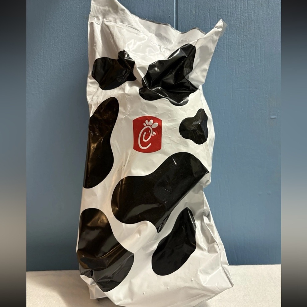 2026 Chick-Fil-A Cow Print Classic Cup SEALED!!